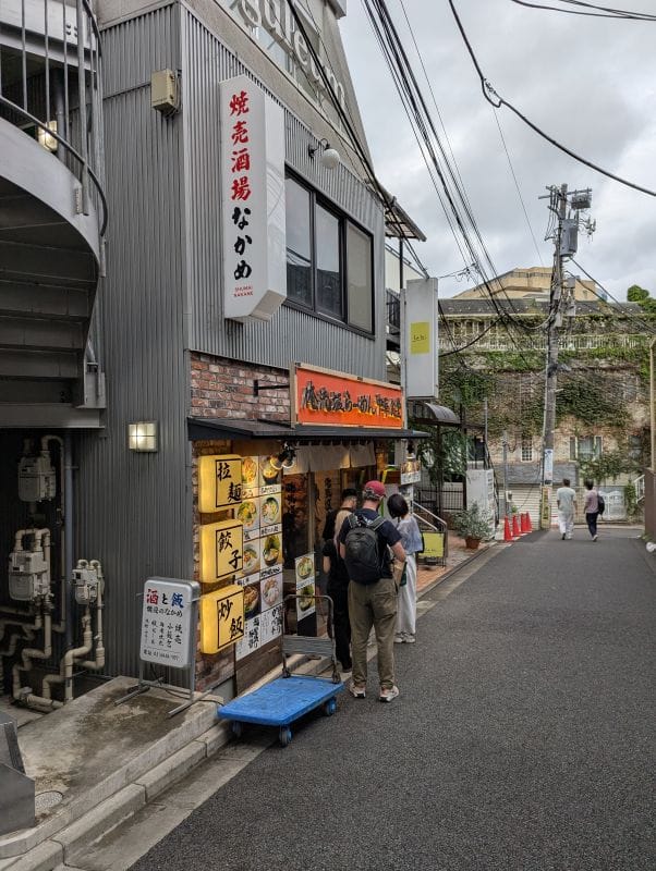 The outside of Oreryū Shio Ramen in Harajuku 